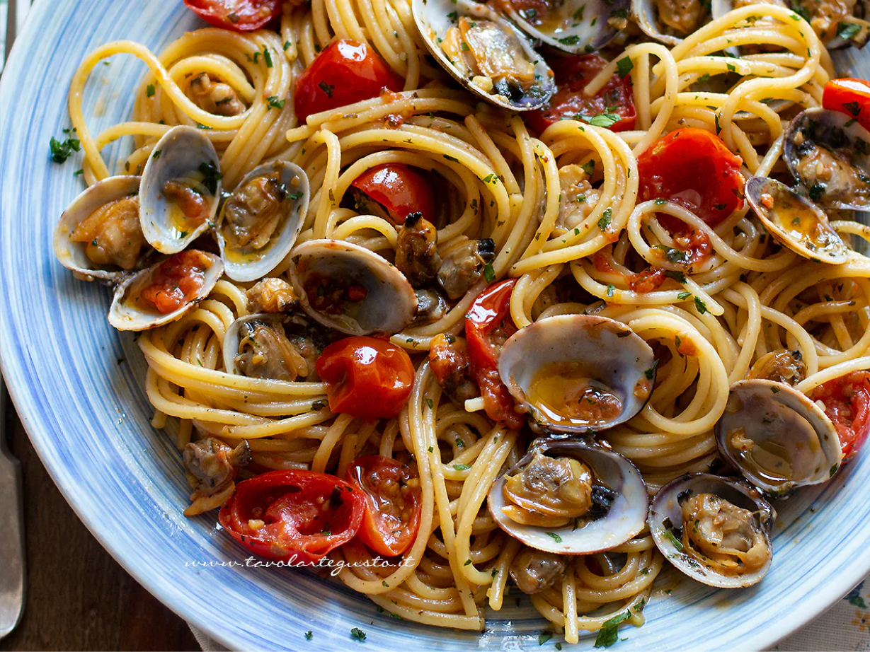 FSpaghettoni alle vongole
